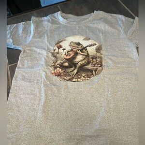 New Gray Frog & Toad  Guitar Graphic T-Shirt - small